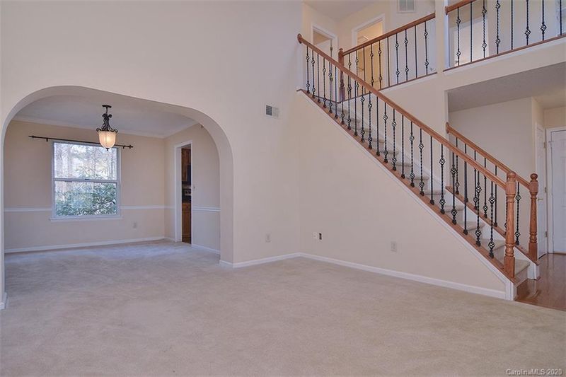 3940 Armitage Dr, Charlotte, NC 28269