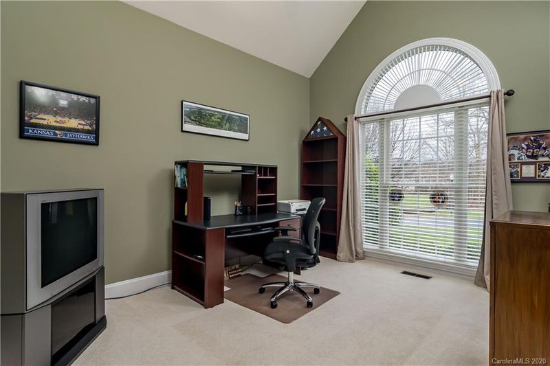 8567 Mallory Ln, Harrisburg, NC 28075