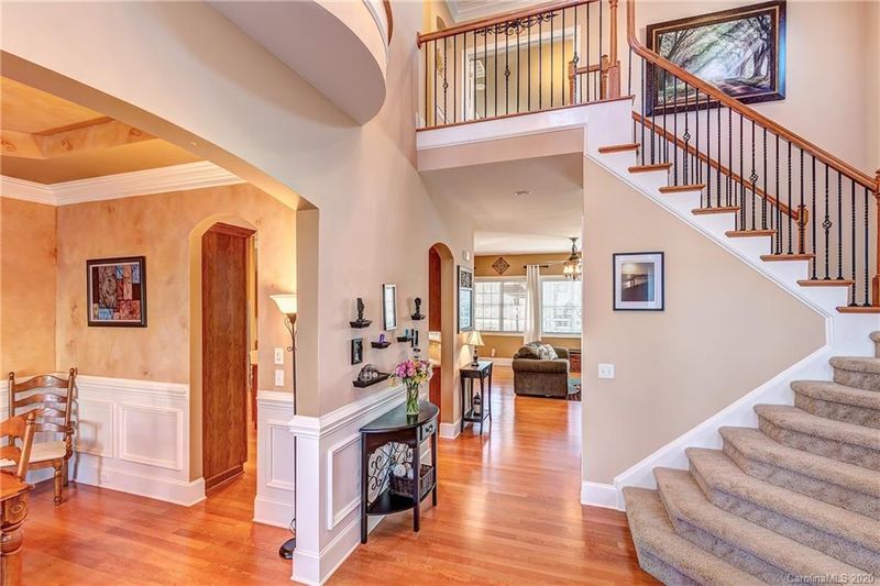 4932 Hawk Shadow Ln, Charlotte, NC 28277