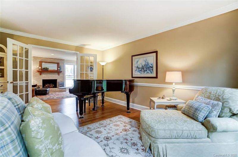 469 Kemp Rd, Mooresville, NC 28117