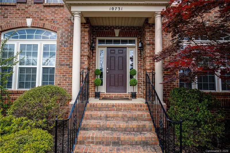 10731 Anglesey Ct, Charlotte, NC 28278