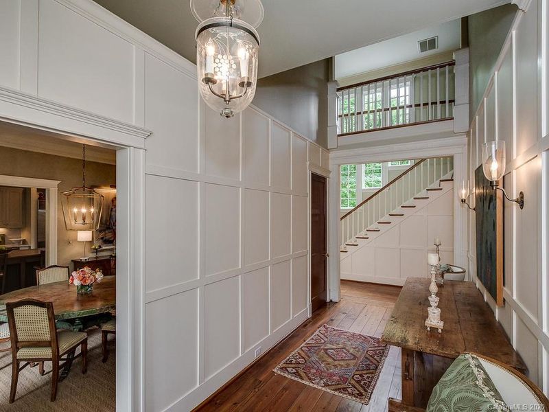 1721 Queens Rd, Charlotte, NC 28207