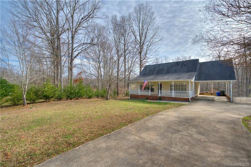 254 Ashebrook Park Rd, Dallas, NC 28034
