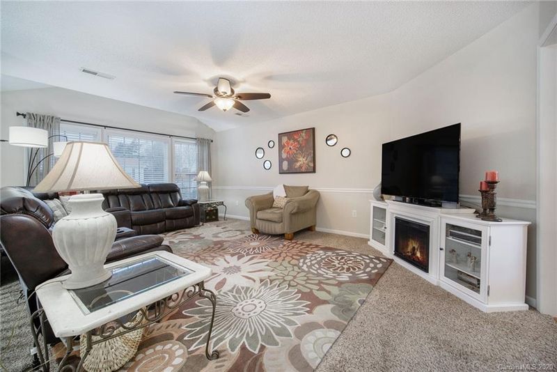 837 Highlander Ct, Concord, NC 28025