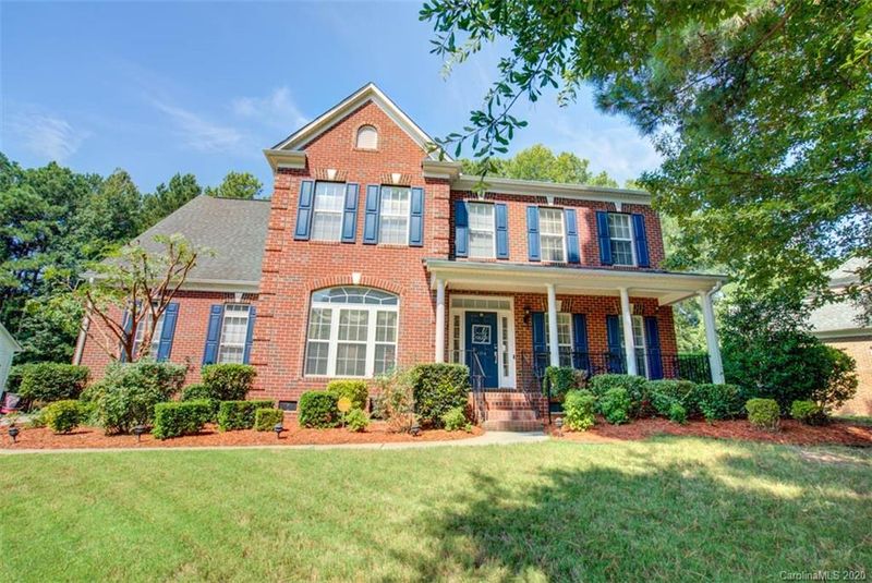 404 Stonewater Bay Ln, Mount Holly, NC 28120