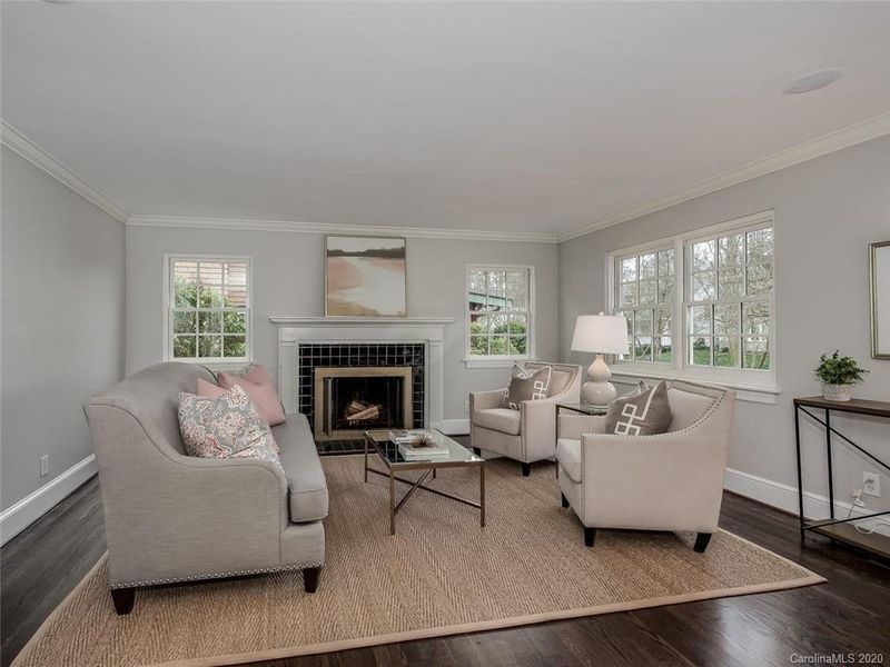 2229 Westminster Pl, Charlotte, NC 28207