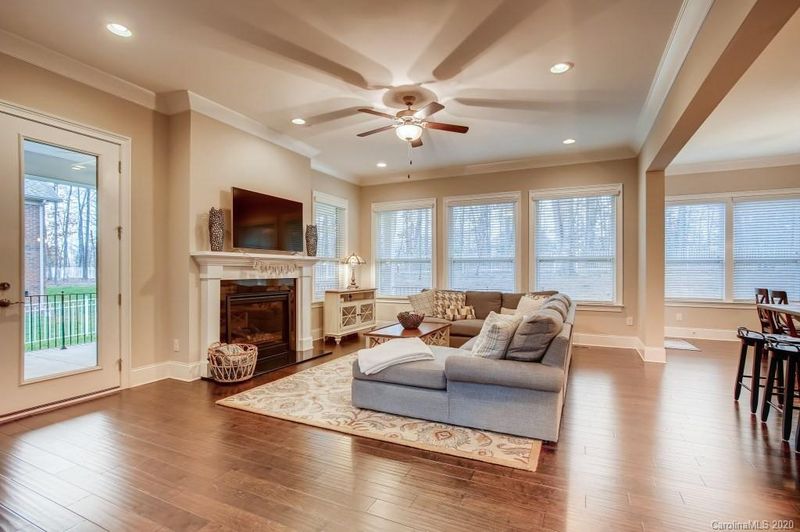 1548 Prickly Ln, Waxhaw, NC 28173