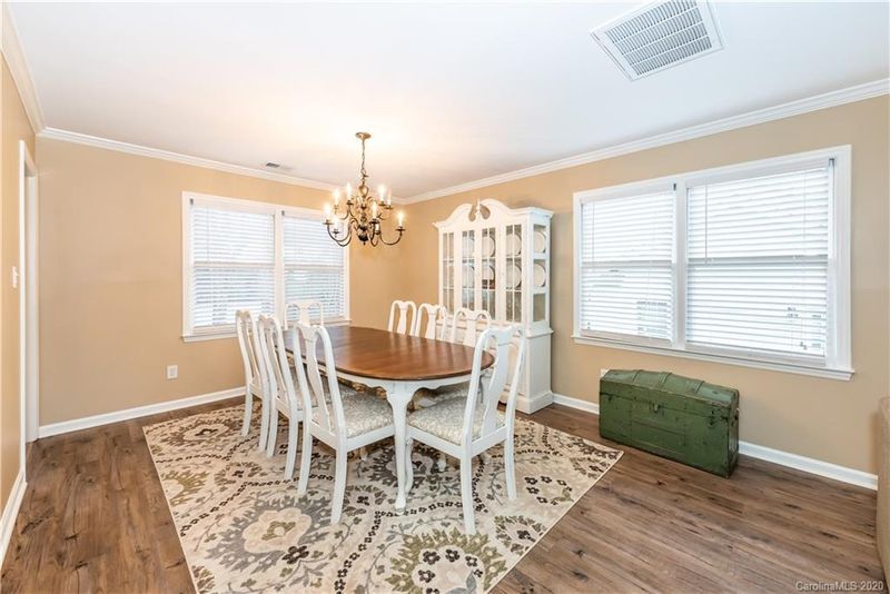 3320 Silver Pond Ct, Charlotte, NC 28210