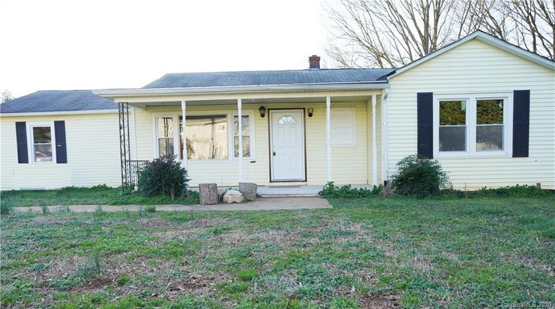 232 Thomas Dr, Newton, NC 28658