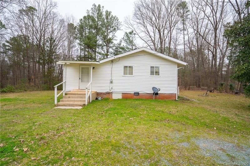 7035 Hector Rd, Lancaster, SC 29720