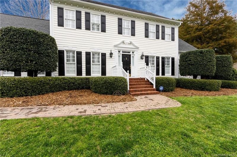 8701 Cahill Ln, Charlotte, NC 28277