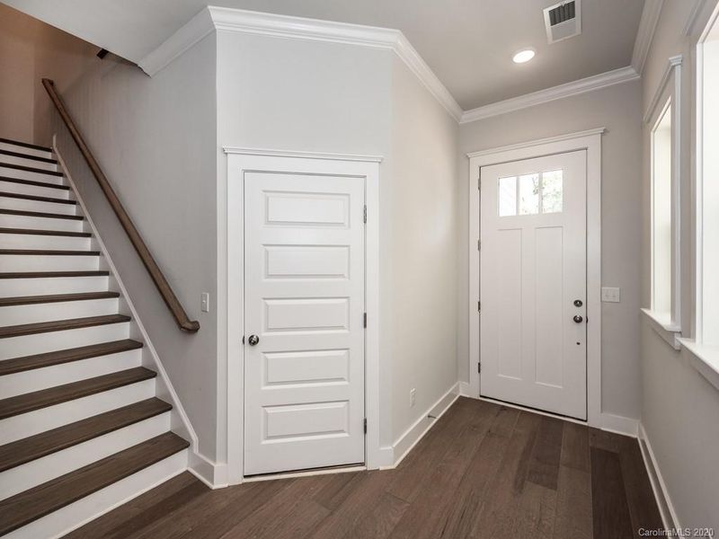 2550 Barry St, Charlotte, NC 28205