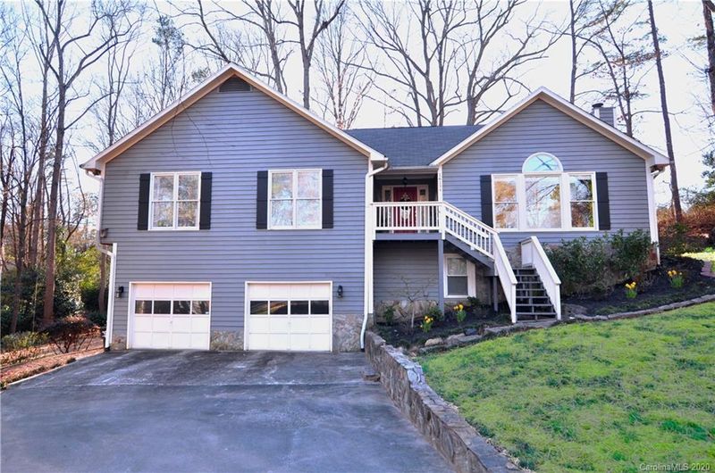 16134 Tinura Ct, Tega Cay, SC 29708