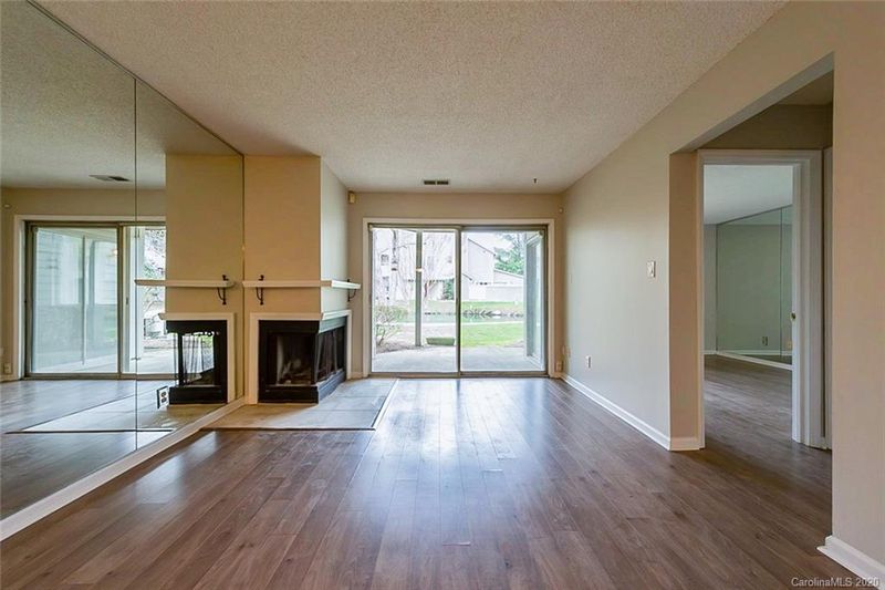 2529 Stockbridge Dr, Charlotte, NC 28210