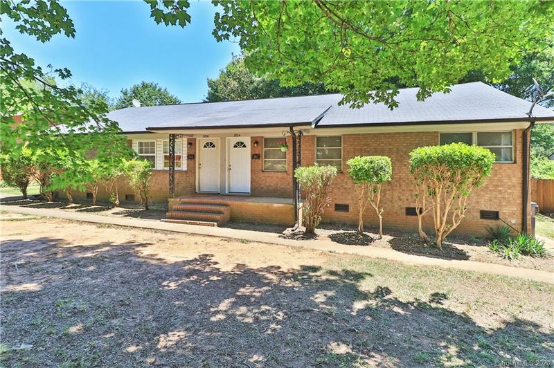 3724 Rosehaven Dr, Charlotte, NC 28205