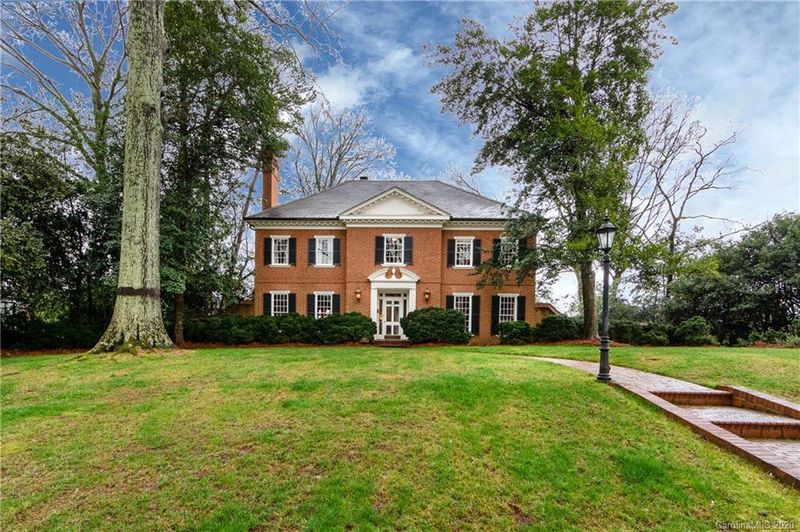 623 Hempstead Pl, Charlotte, NC 28207