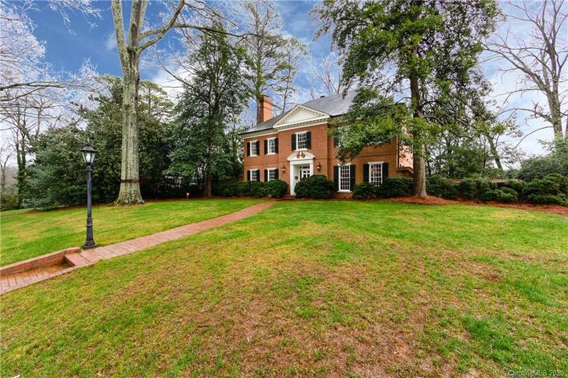 623 Hempstead Pl, Charlotte, NC 28207