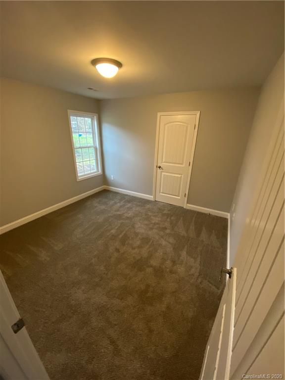 708 Deaton St, Kannapolis, NC 28081