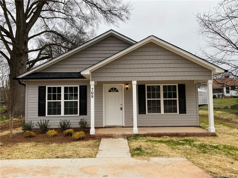 708 Deaton St, Kannapolis, NC 28081