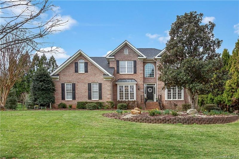 20911 Decora Dr, Cornelius, NC 28031