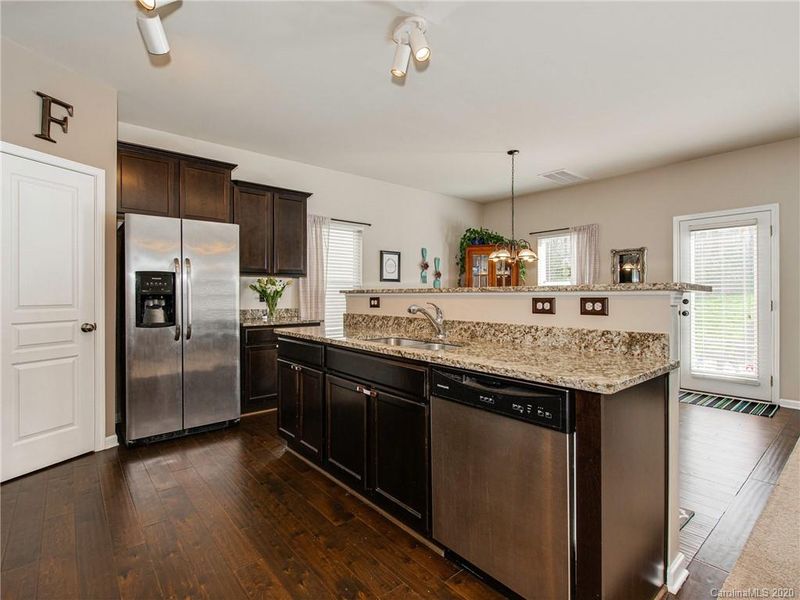 3317 Silver Stream Rd, Charlotte, NC 28226