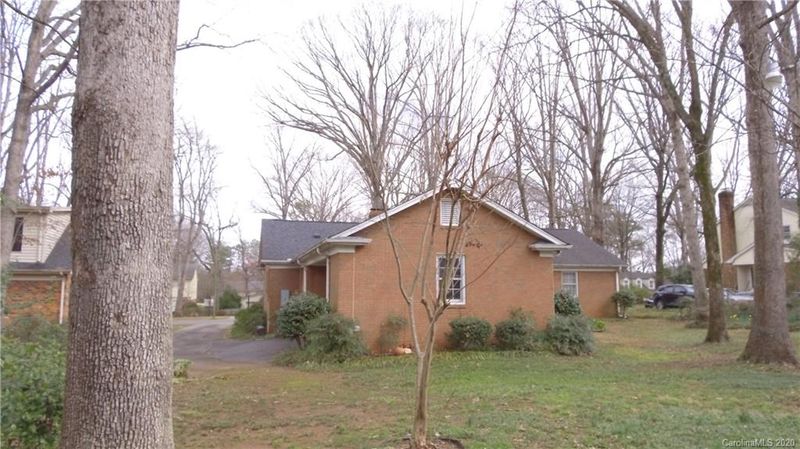 6024 Gate Post Rd, Charlotte, NC 28211