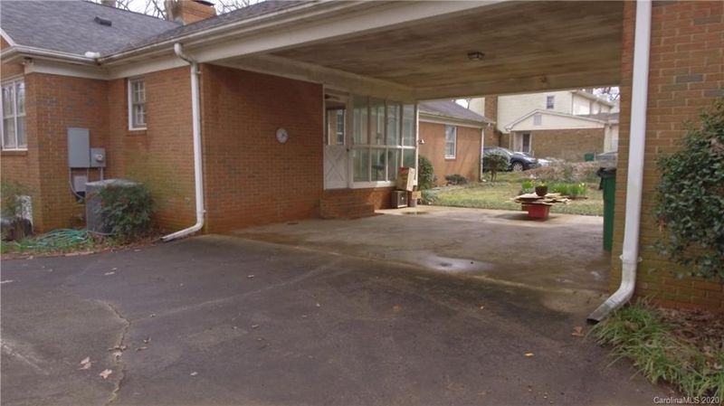 6024 Gate Post Rd, Charlotte, NC 28211