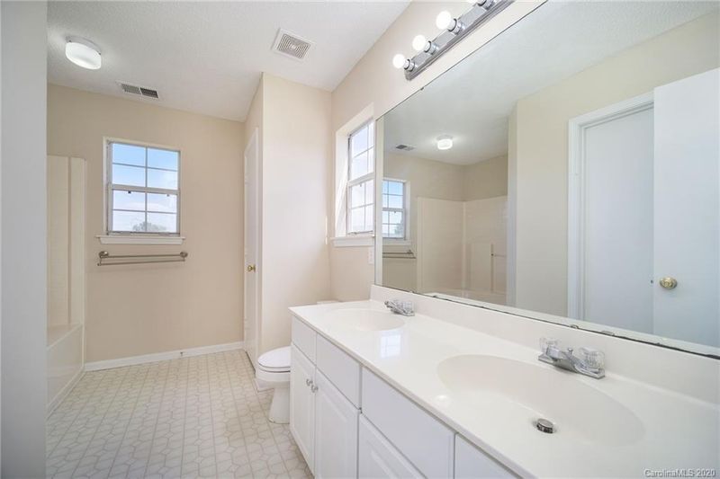 512 Debra Cir, Concord, NC 28025