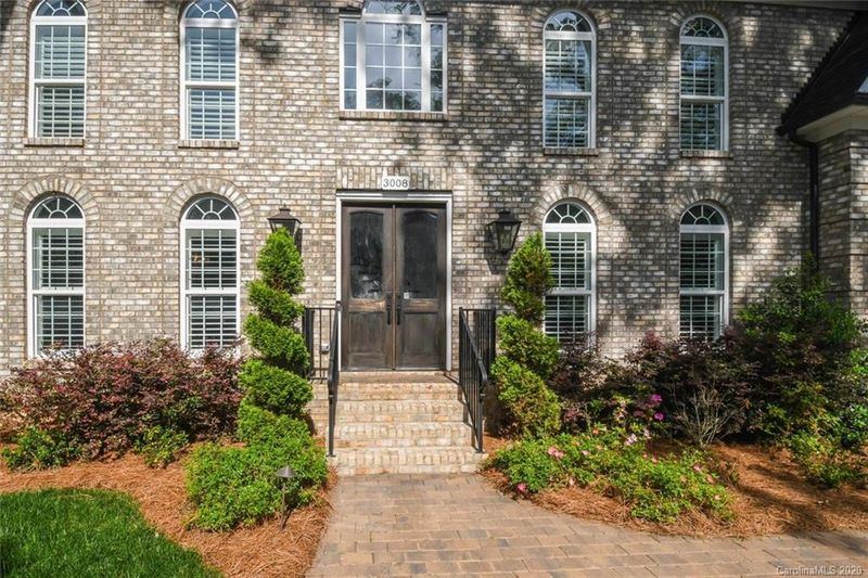 3008 Sharon View Rd, Charlotte, NC 28210