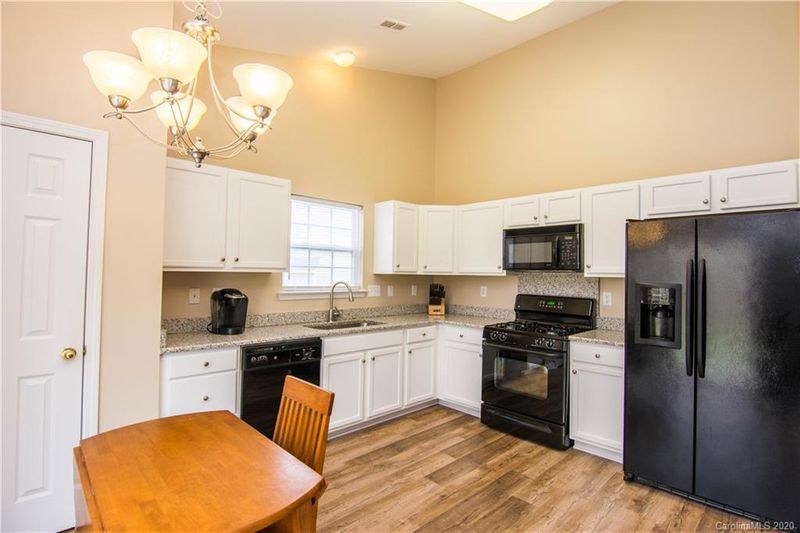 10208 Apple Dove Ct, Charlotte, NC 28214