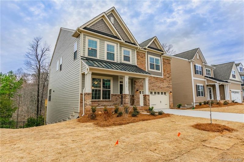 6039 Cloverdale Dr, Tega Cay, SC 29708