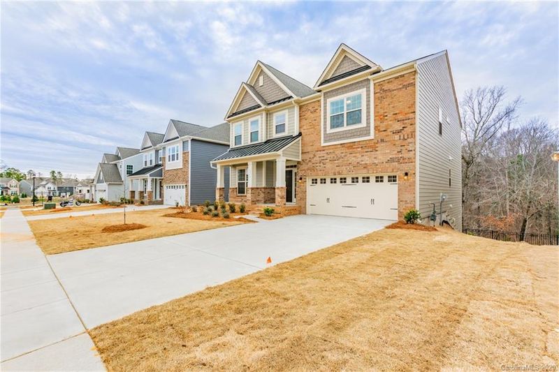 6039 Cloverdale Dr, Tega Cay, SC 29708