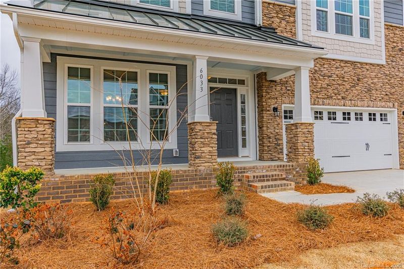 6033 Cloverdale Dr, Tega Cay, SC 29708