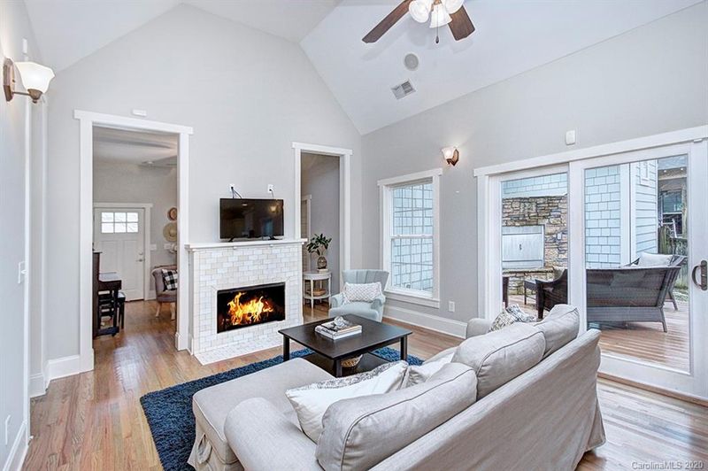 623 Mercury St, Charlotte, NC 28205