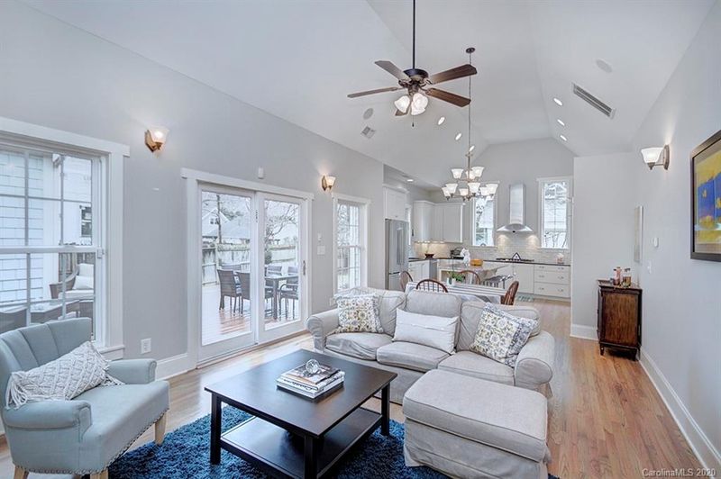 623 Mercury St, Charlotte, NC 28205