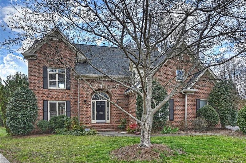 6900 Green Turtle Dr, Charlotte, NC 28210