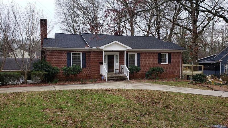 607 W Barr St, Lancaster, SC 29720