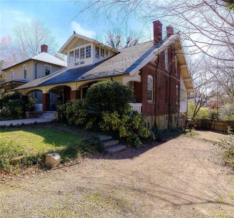 1806 E 8th St, Charlotte, NC 28204