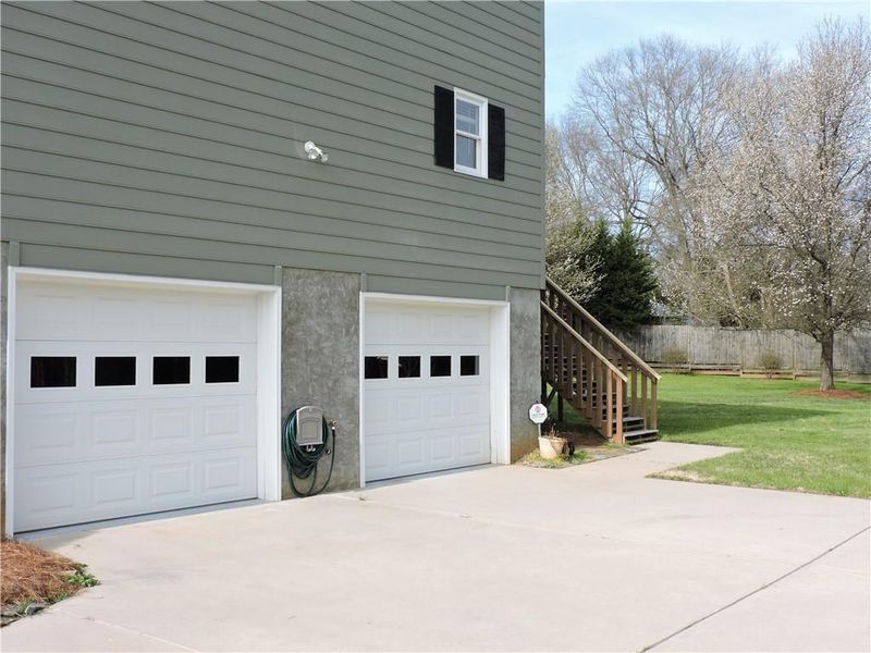 1642 Berkshire Dr, Hickory, NC 28602