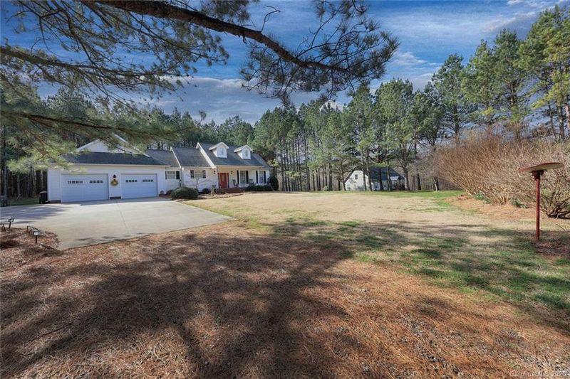 167 Coolbrook Rd, Union Grove, NC 28689