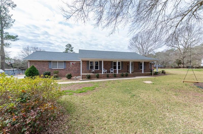 1222 Trailstream Dr, Lancaster, SC 29720
