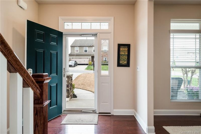 10989 Hat Creek Ln, Davidson, NC 28036
