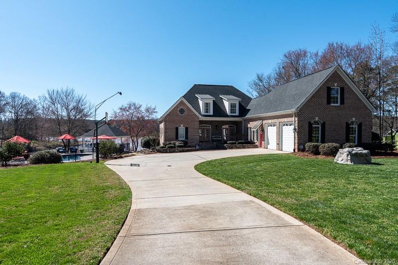 201 Riverfront Dr, Belmont, NC 28012