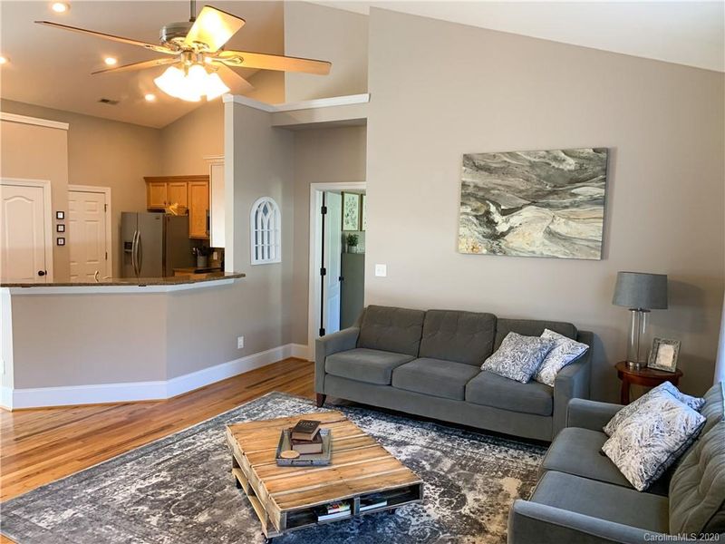 6141 Neptune Rd, Denver, NC 28037