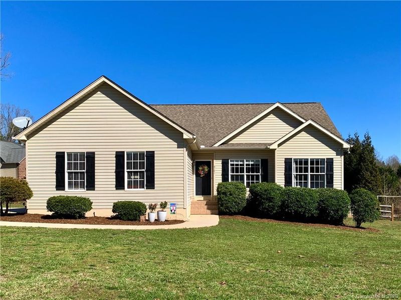 6141 Neptune Rd, Denver, NC 28037
