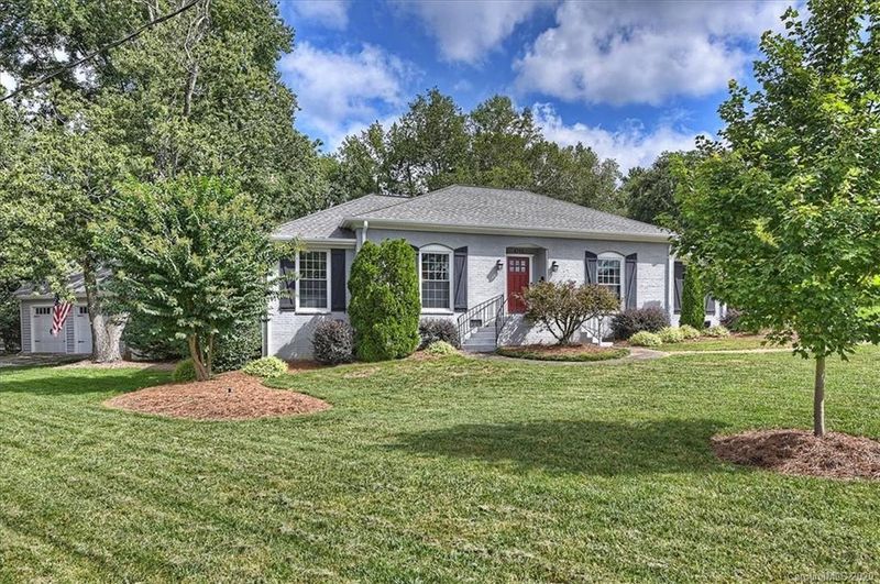 4701 Montclair Ave, Charlotte, NC 28211