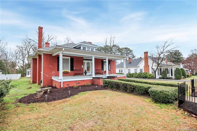 207 E Liberty St, York, SC 29745