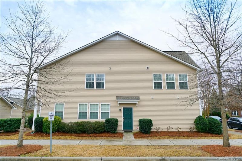 10005 Juniper Trace Dr, Charlotte, NC 28277