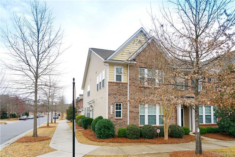 10005 Juniper Trace Dr, Charlotte, NC 28277