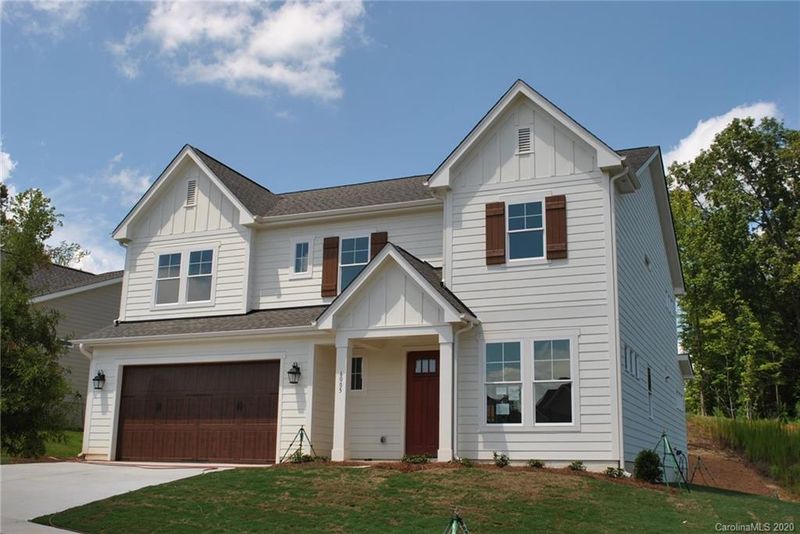 6005 Sandy Point Ln, Belmont, NC 28012